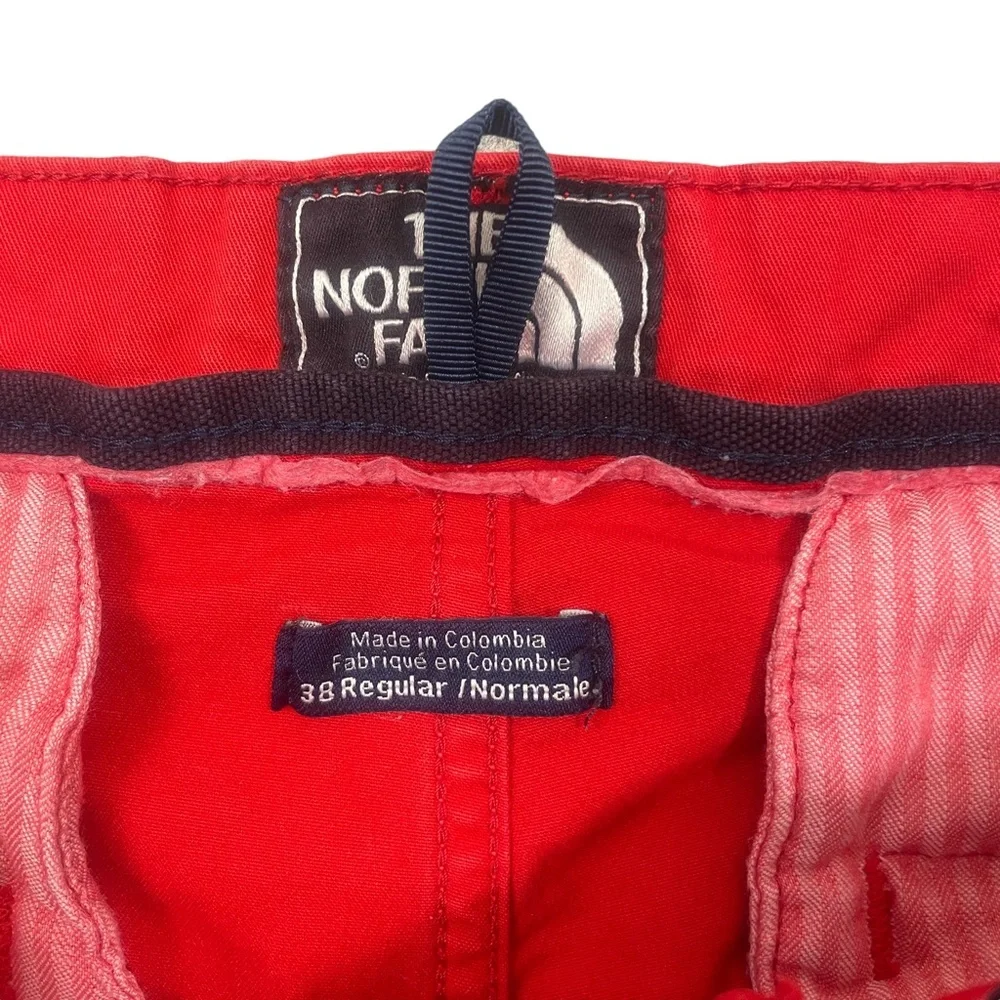The North Face 38R Red Shorts Pockets‎